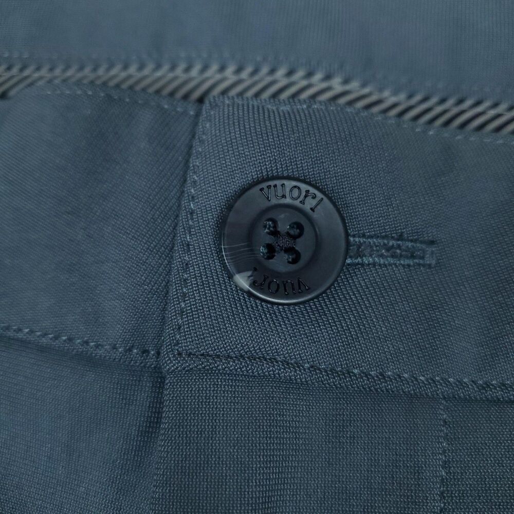 Vuori Men's Gray Meta Cargo Pants Performance Jogger Size 34x30 - Picture 8 of 16